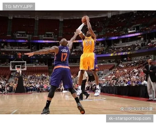 科比突破吸引防守拉开空间 提升球队关键时刻得分效率